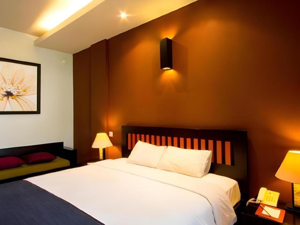 Eclipse Hotel Prawirotaman Yogyakarta Exterior photo